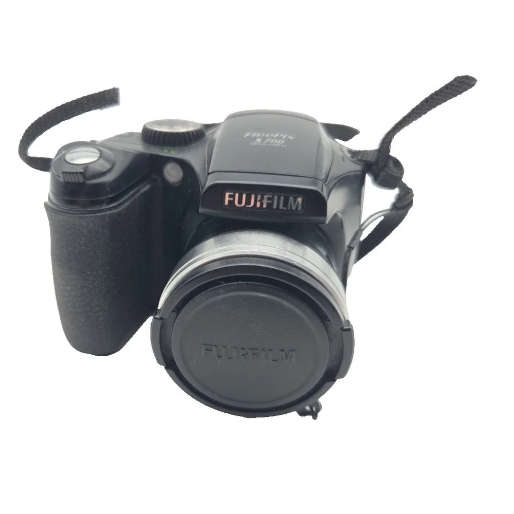 Fujifilm FinePix S Series S700 7.1MP Digital Camera - TESTED - READ